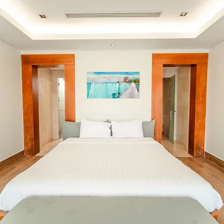 The Ocean Resort Da Nang Exterior photo