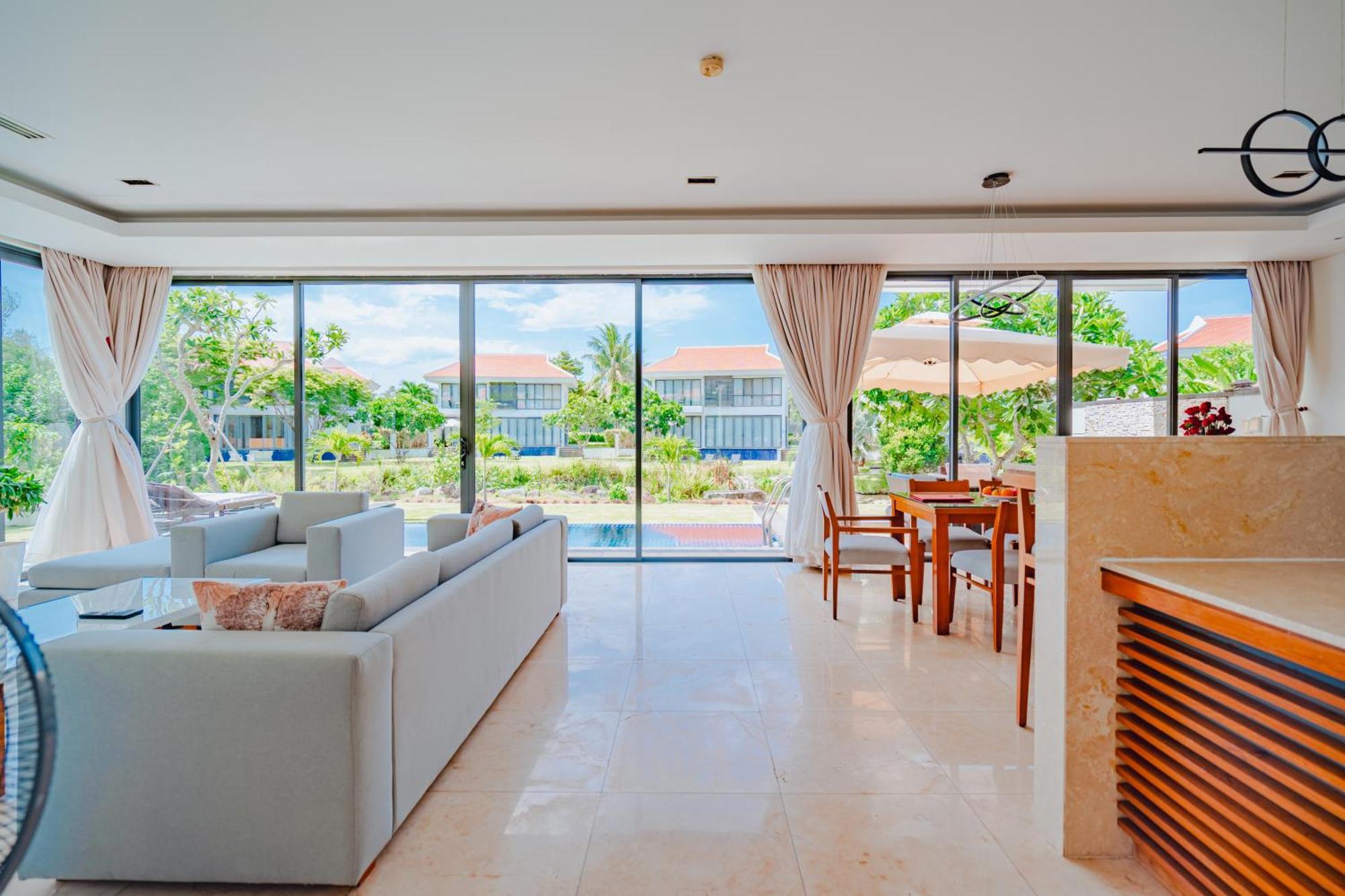 The Ocean Apartment *